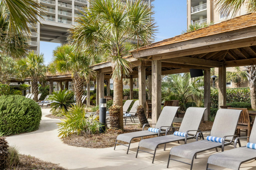 Royale Palms Condominiums