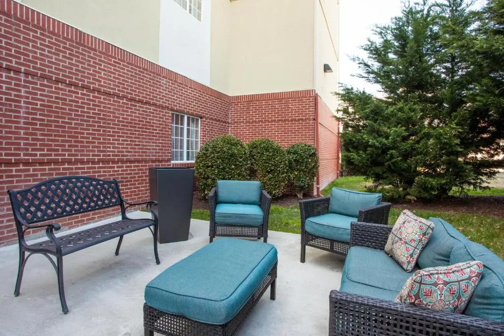 Candlewood Suites Virginia Beach Town Center by IHG