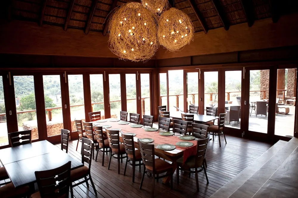 African Hills Safari Lodge & Spa