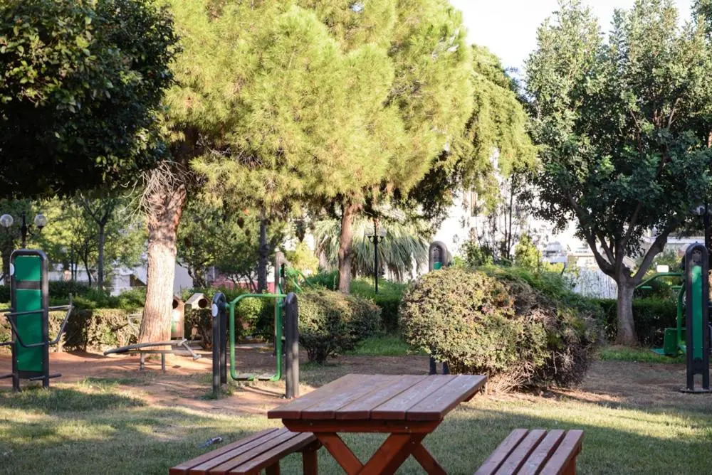 Beautiful House in Alimos near to the beach and metro