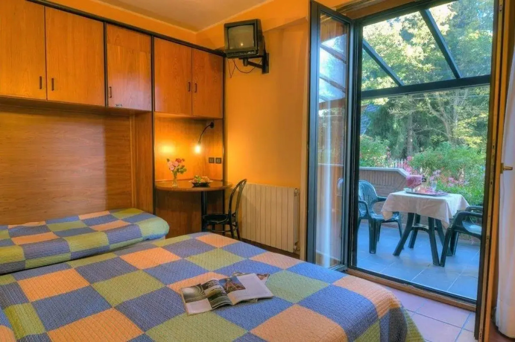 LH Albergo il Picchio