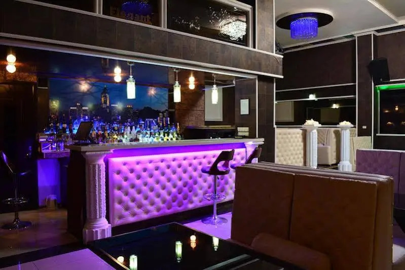Grand Royal Hotel