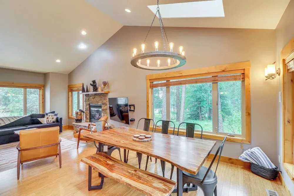 Pet-friendly Columbia Falls Home w/ Gas Grill!