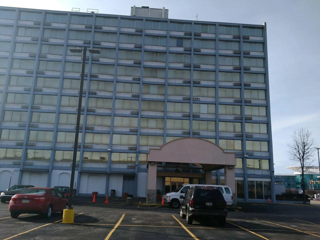University Hotel and Suites