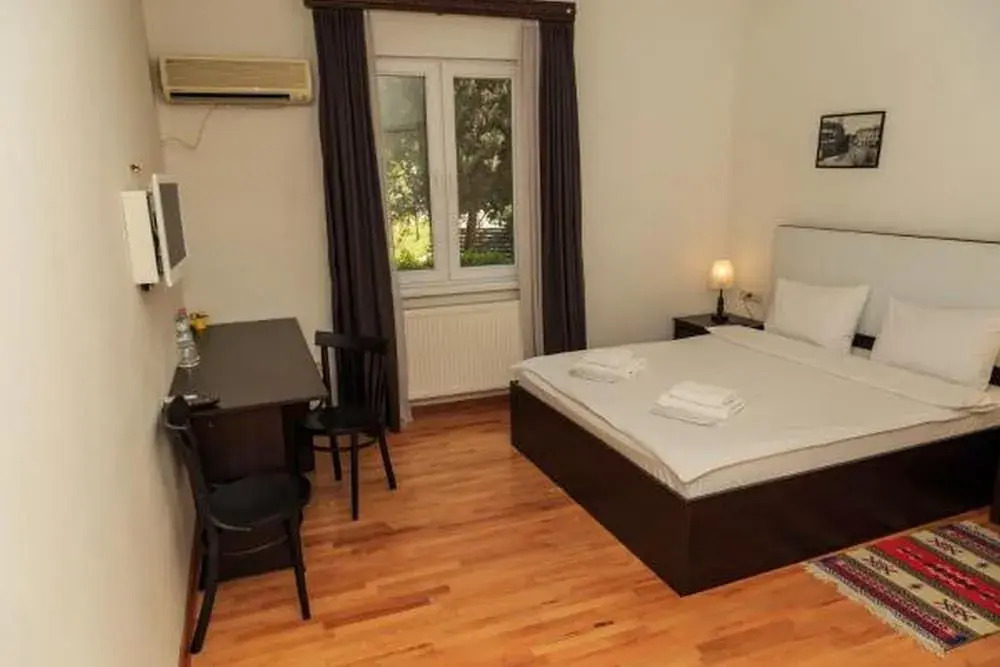 Ava Hotel
