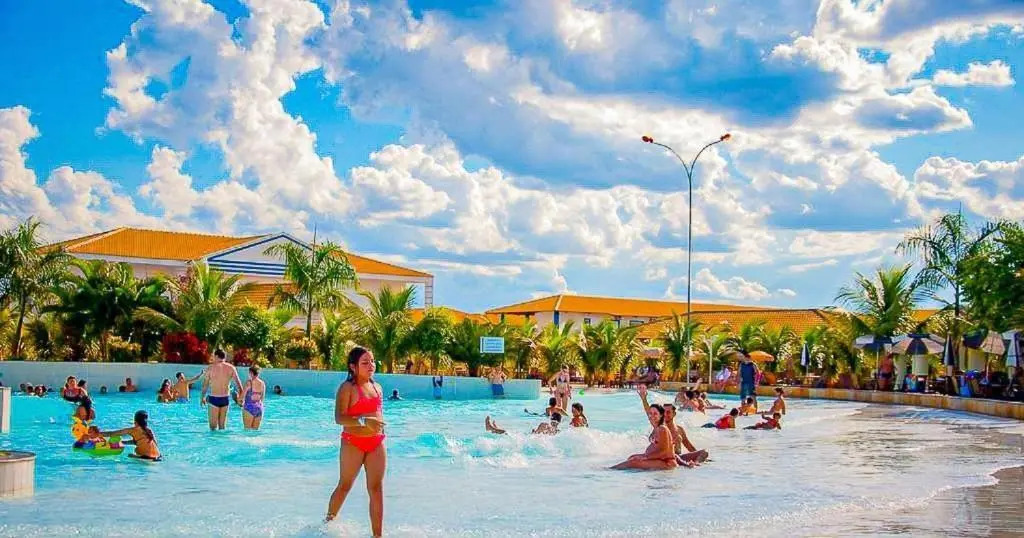 Lacqua Diroma - Caldas Novas - o Melhor de Caldas - Com Piscinas de Ondas