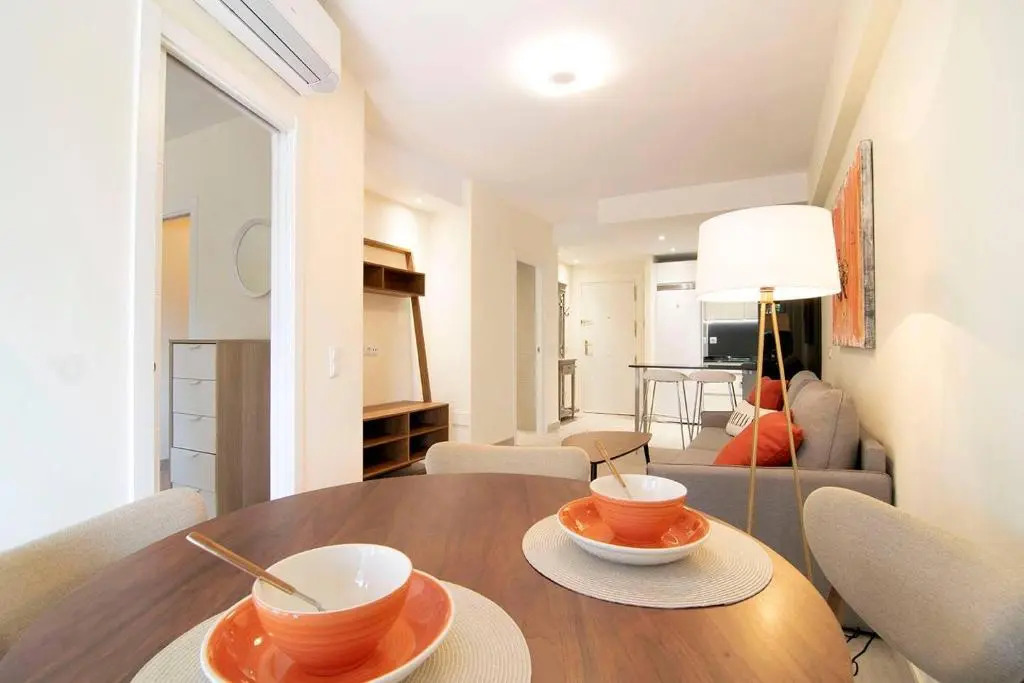 Beautiful Apartment next to Santiago Bernabeu by Batuecas