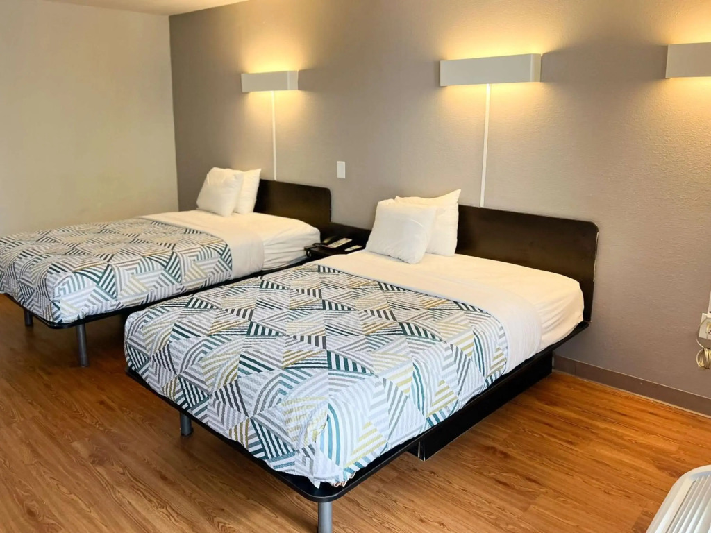Motel 6-Newnan, GA