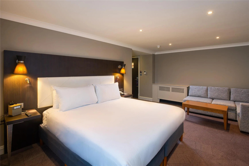 DoubleTree by Hilton London Ealing