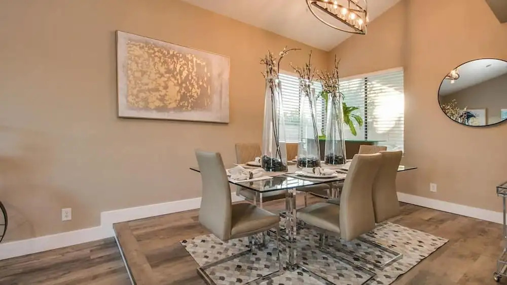 Amazing Remodeled Scottsdale 5 Bdrm W/pool!