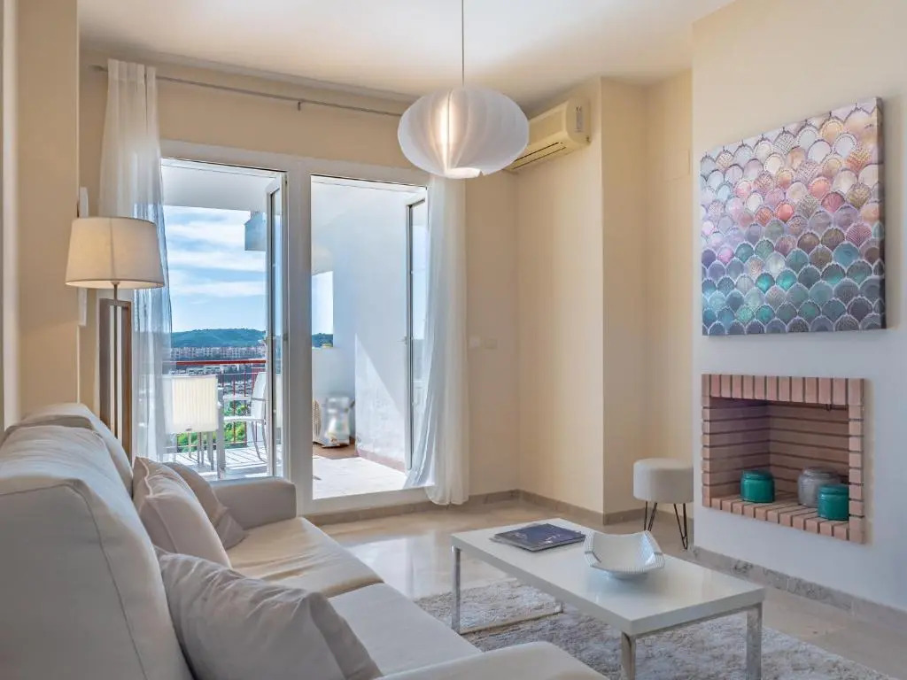 2270-Amazing new 2 bedrooms with furnished terrace