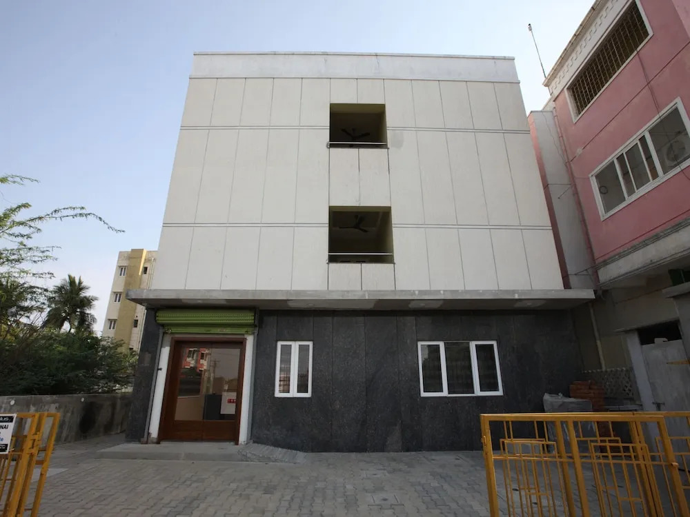OYO 13302 Hotel Ashvattha