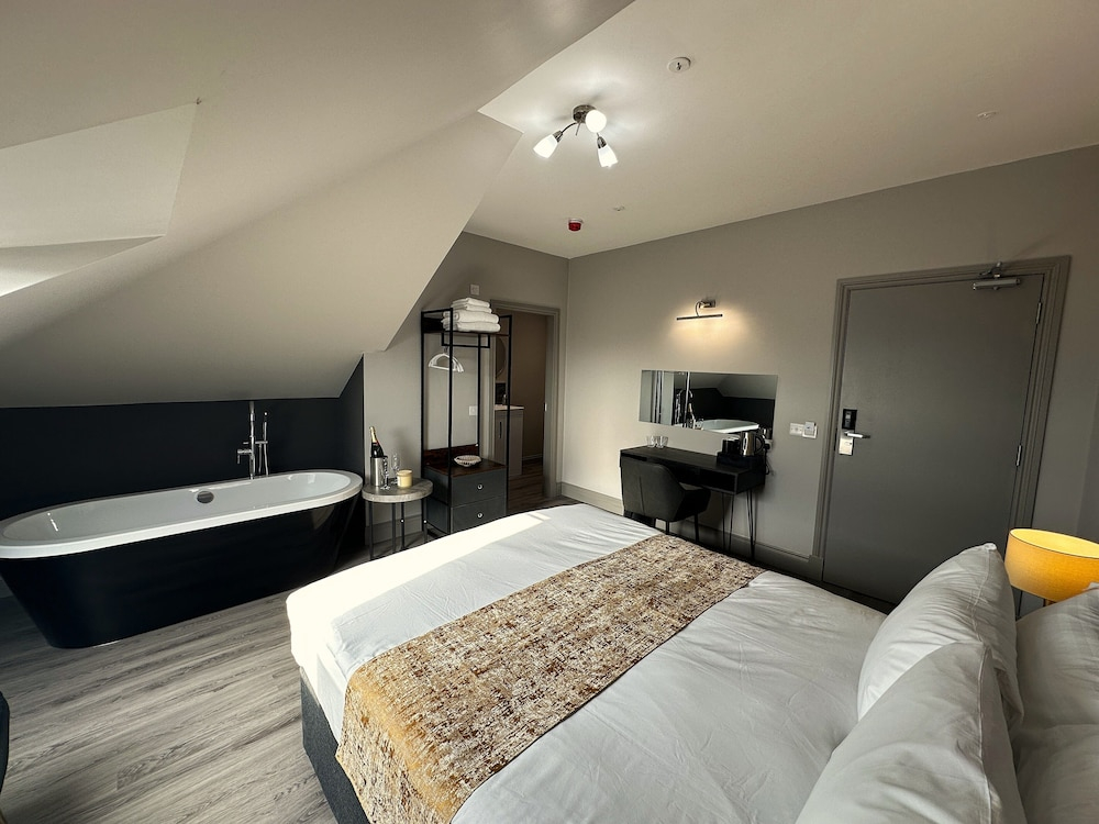 Amorist Hotel