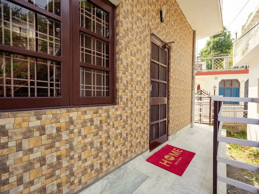 OYO 14074 Home Serene 2BHK Barlowganj
