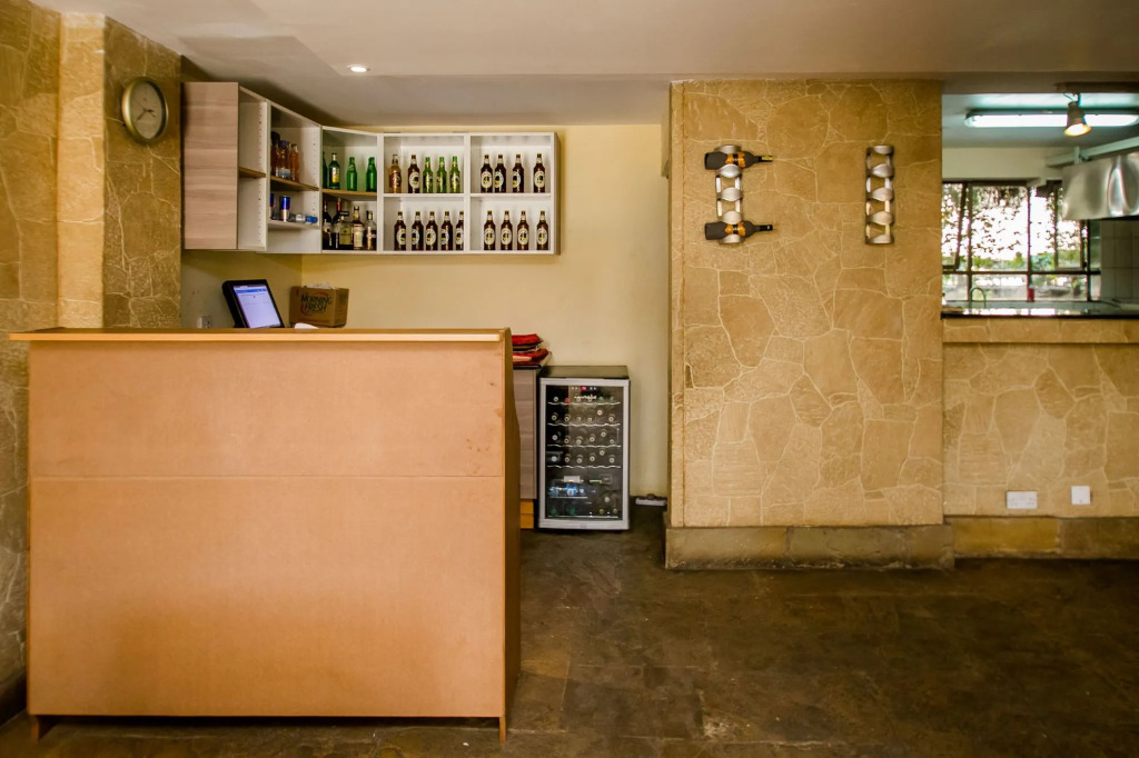 Kates Hotel & Residence