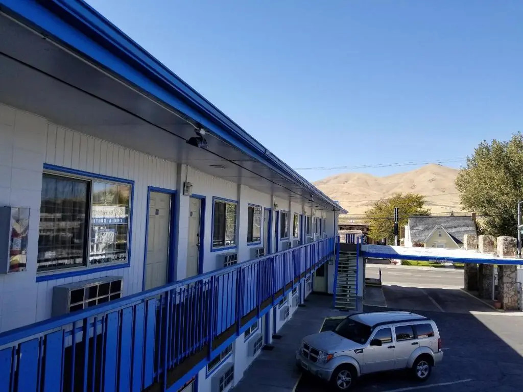Regency Inn