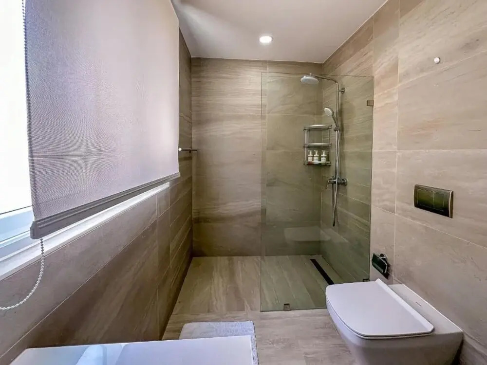 Beautiful 1 Bedroom in Great Location