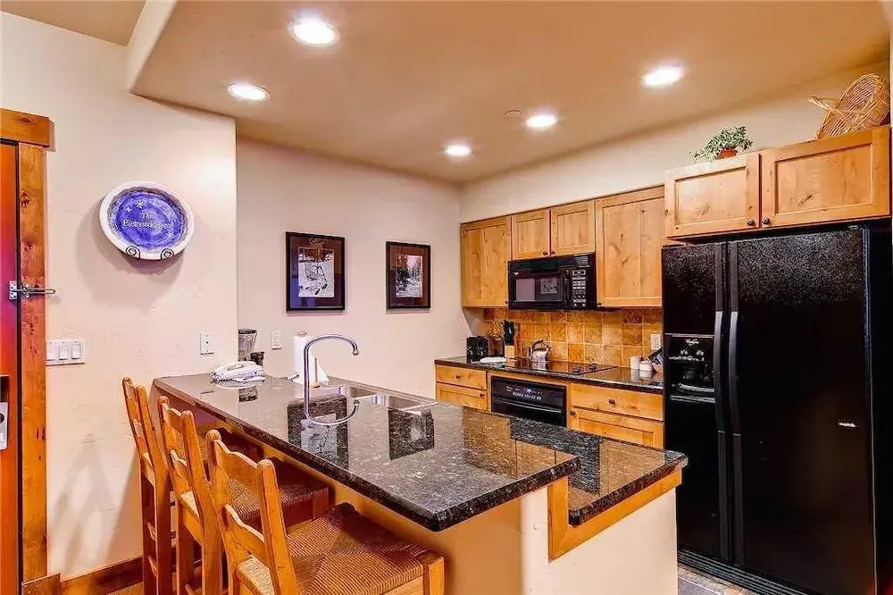 3205 Champagne Lodge, Trappeur's Crossing Apartment 2