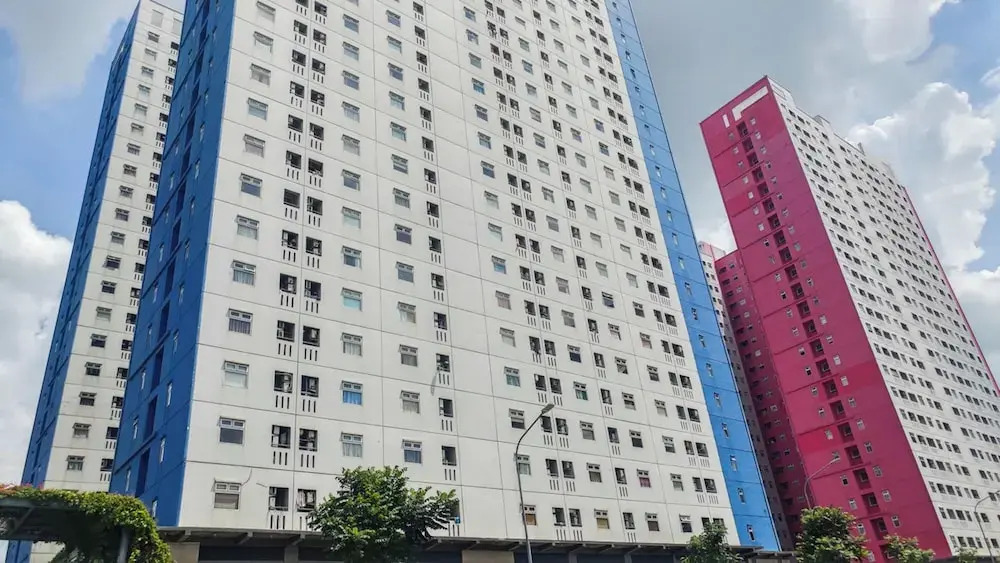 Good Choice And Restful 2Br Green Pramuka City Apartment Near Mall