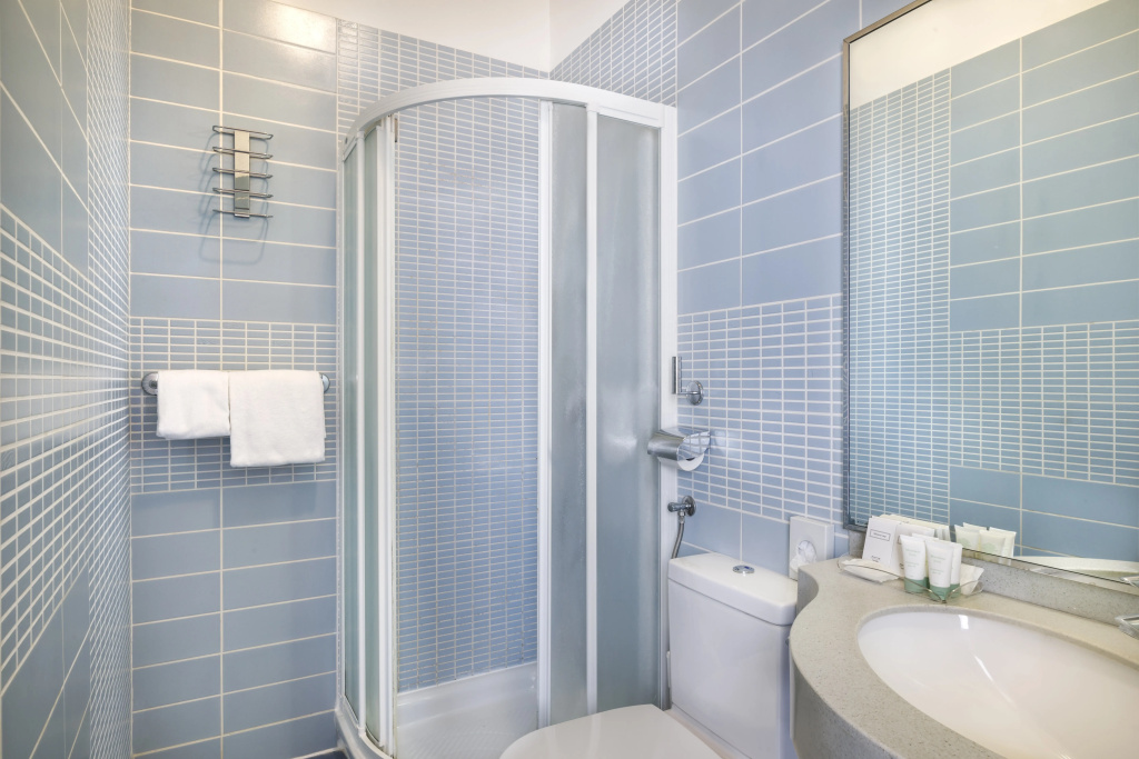 Maistra Select Amarin Resort