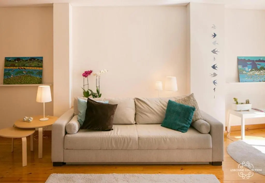 Modern and Comfort Apartment 25 by Lisbonne Collection