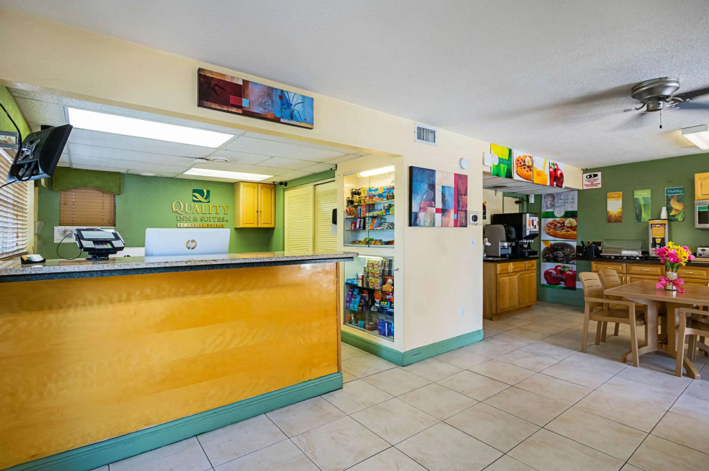 Quality Inn & Suites Airport-Cruise Port Hollywood
