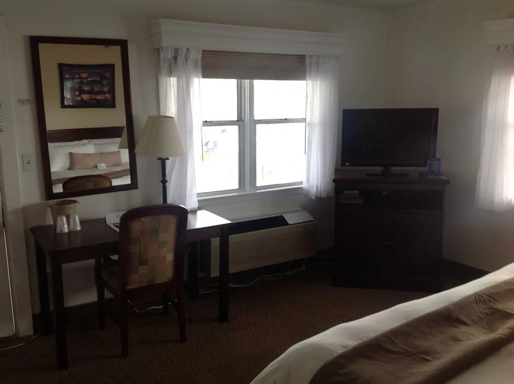 Inn on the Hudson