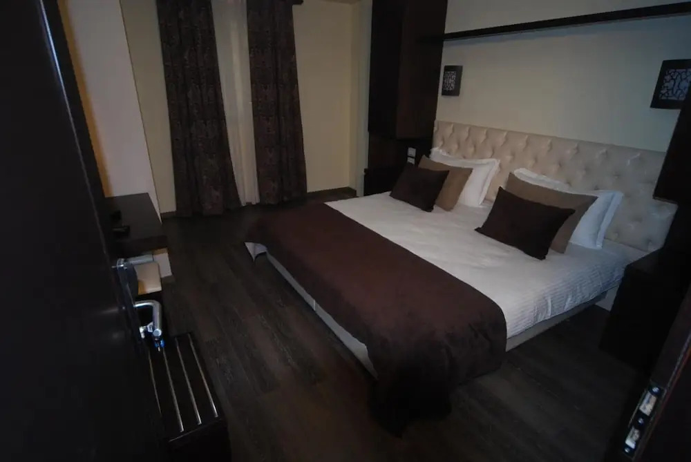 Hotel Town House