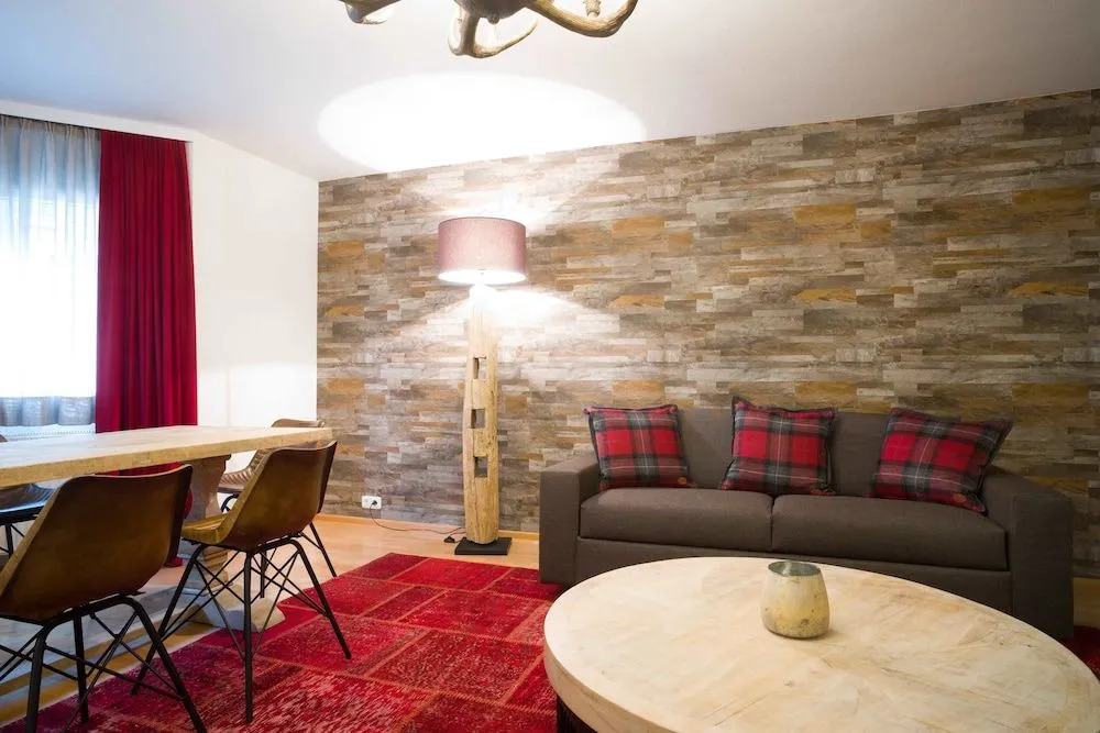 Alpine City Living by we rent, SUMMERCARD INCLUDED