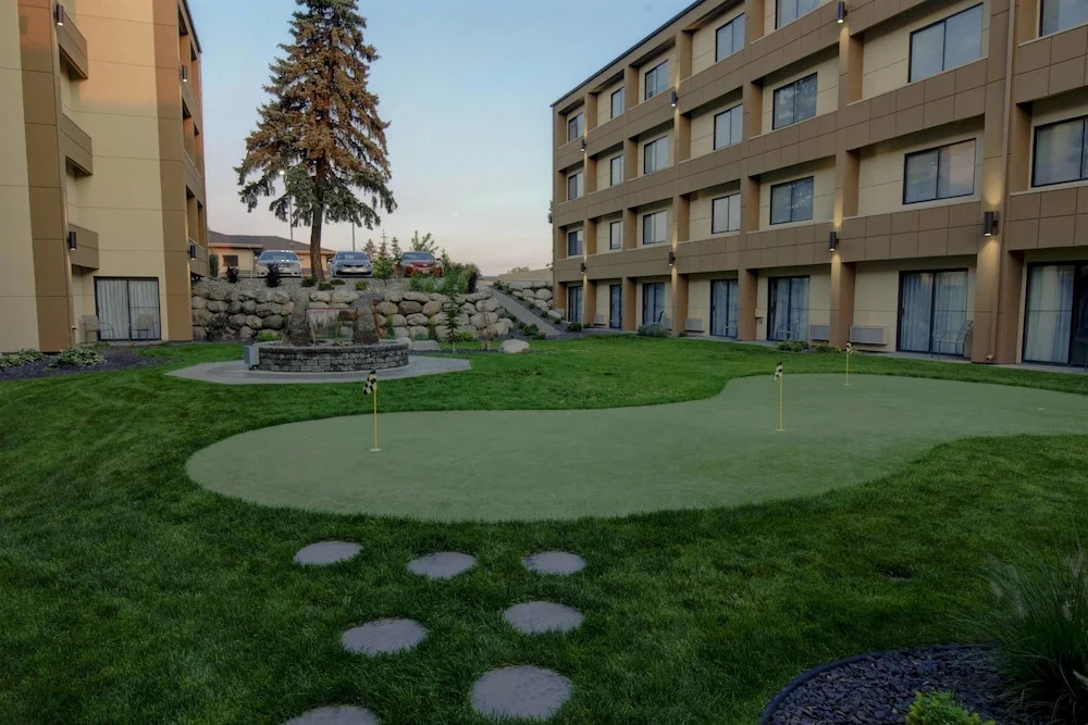Quality Inn Valley Suites