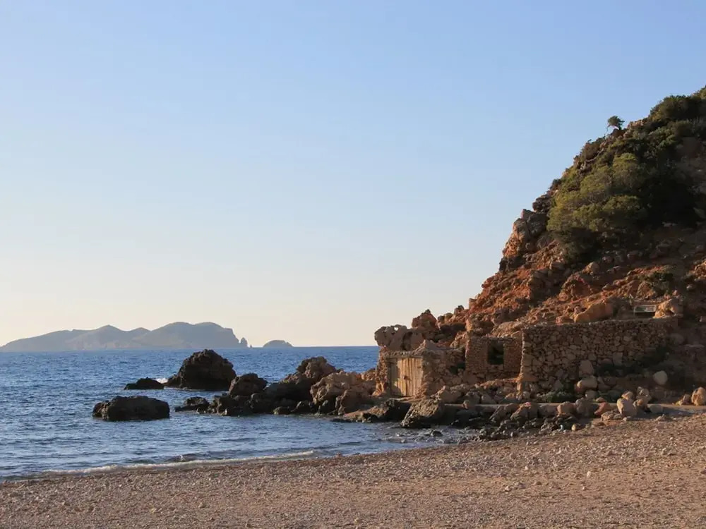 Authentic Finca with Swimming Pool & Hot Tub near Beach