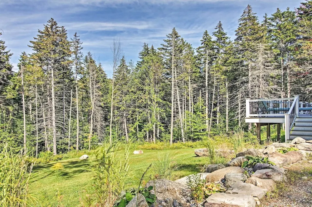 West Dover Home - 3 Miles to Mount Snow Resort!