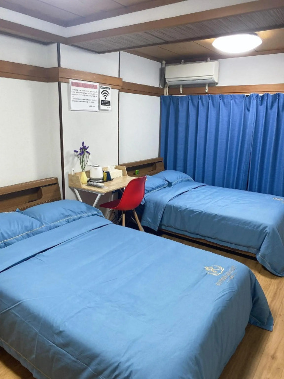Kawaramachi Station Home 401