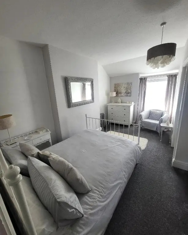 Willesden, Flat 2, A 1 Bedroom flat right in the heart of Llandudno