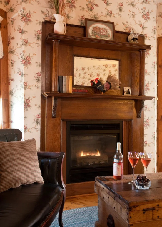 Chanticleer Guest House