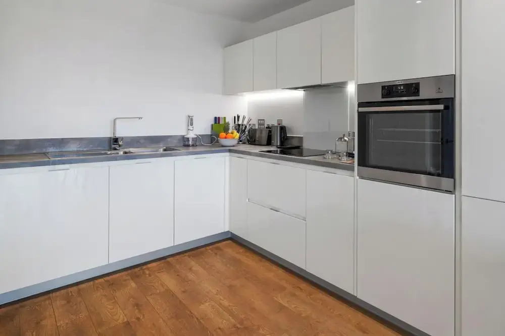 Skyline View 1 Bed Apartment Sleeps 2 - Balcony