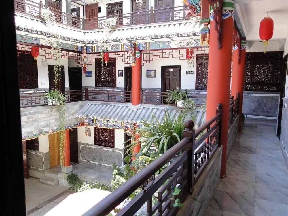 Dali Four Season Flower Inn