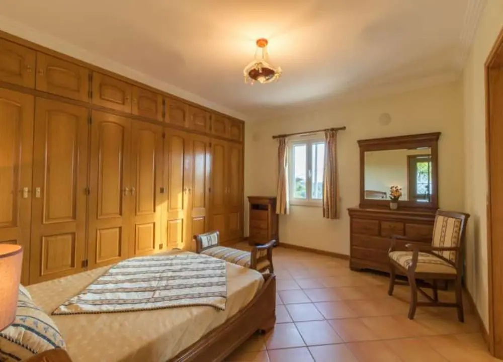 Villa - 4 Bedrooms with Pool and WiFi - 102546