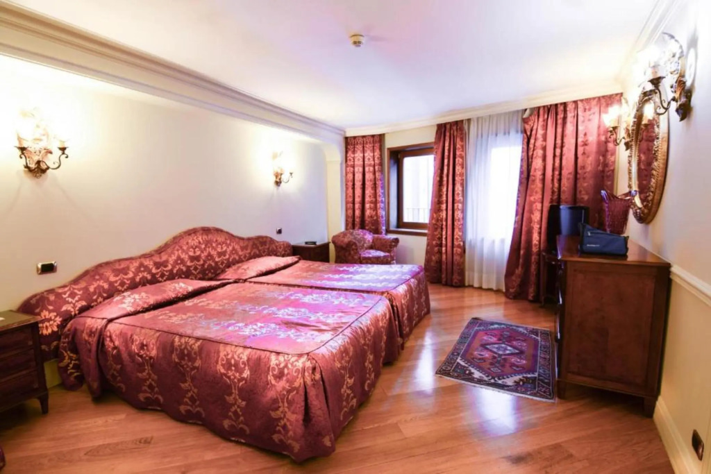 Отель Royal San Marco
