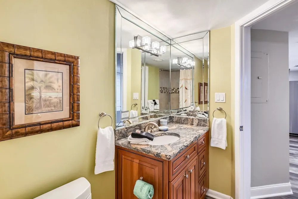 Inlet Reef 510 2 Bedroom Condo by RedAwning