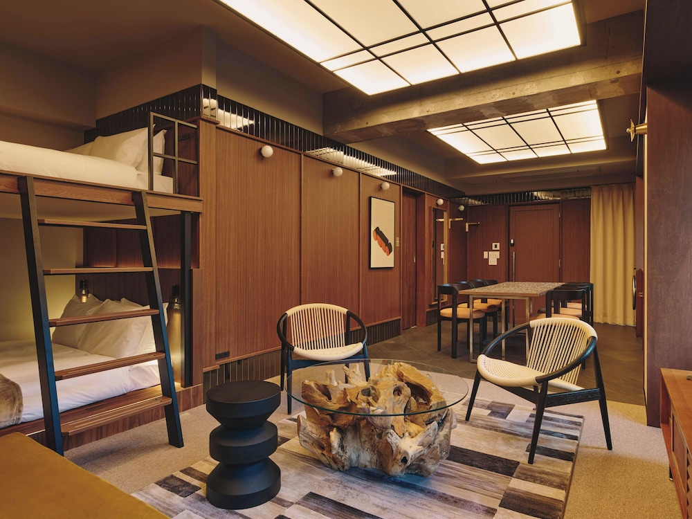 illi Toas Tokyo-Toranomon