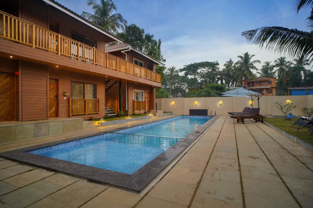 TreeHouse Mars Beach Cottages & Villas