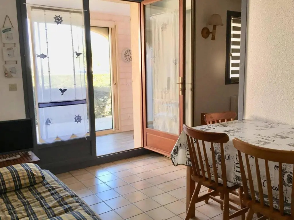Appartement Vaux-sur-Mer, 2 pièces, 4 personnes - FR-1-494-76