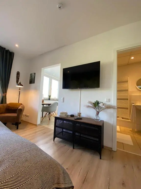 Urban Jungle Apartment in Kassel + Netflix