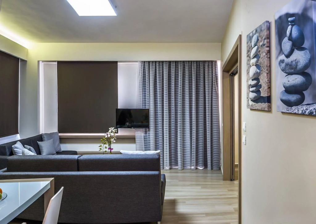 Renieris Hotel