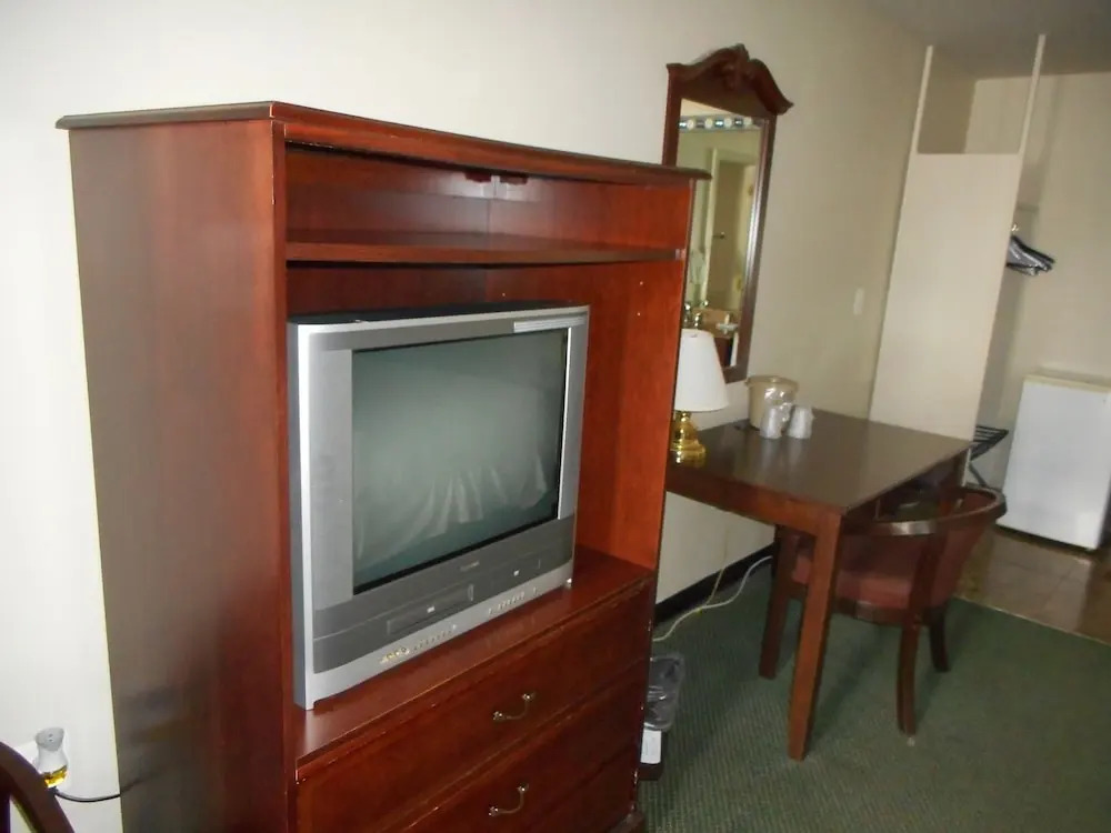 Highlander Motel