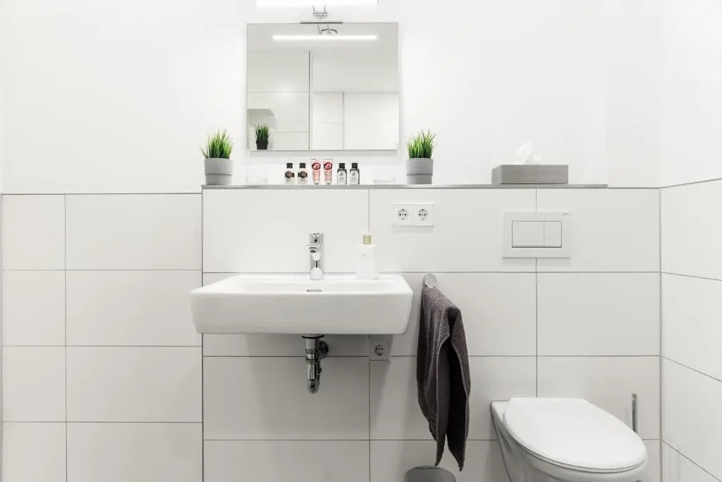 Apartment Westend mit 4-Zimmern, Aussenbereich und eigenem Parkplatz
