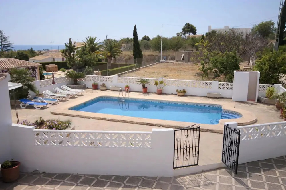 Villa- Calas