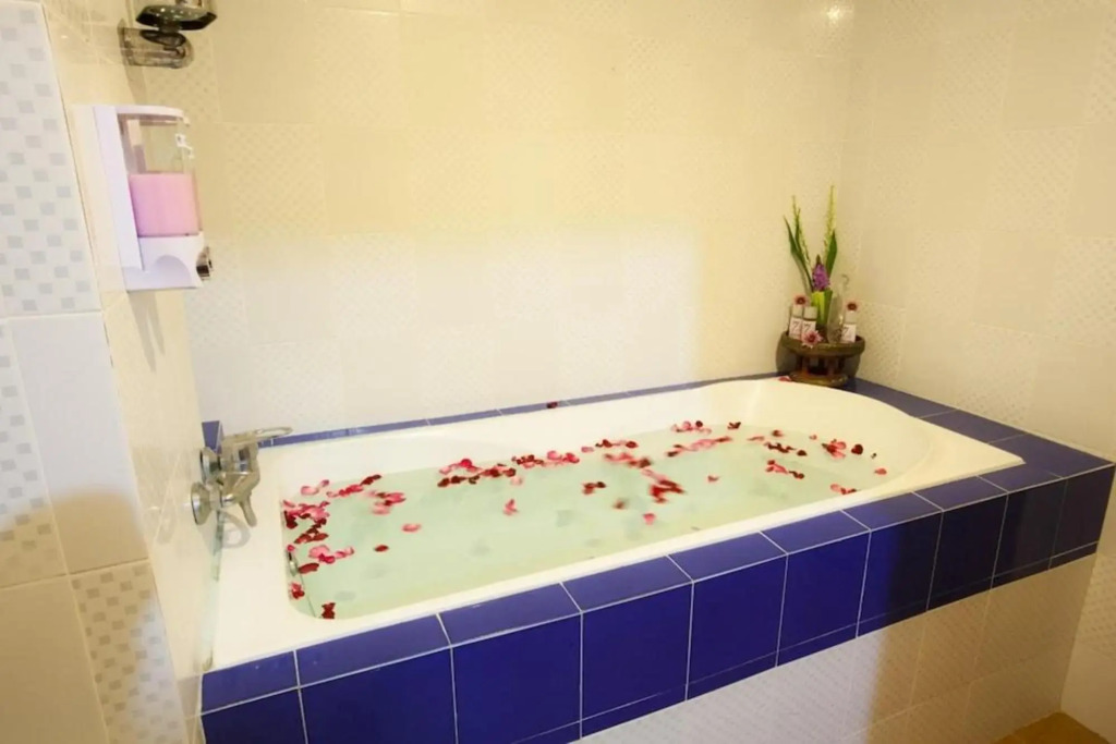 Zaza Hotel Bangpoo
