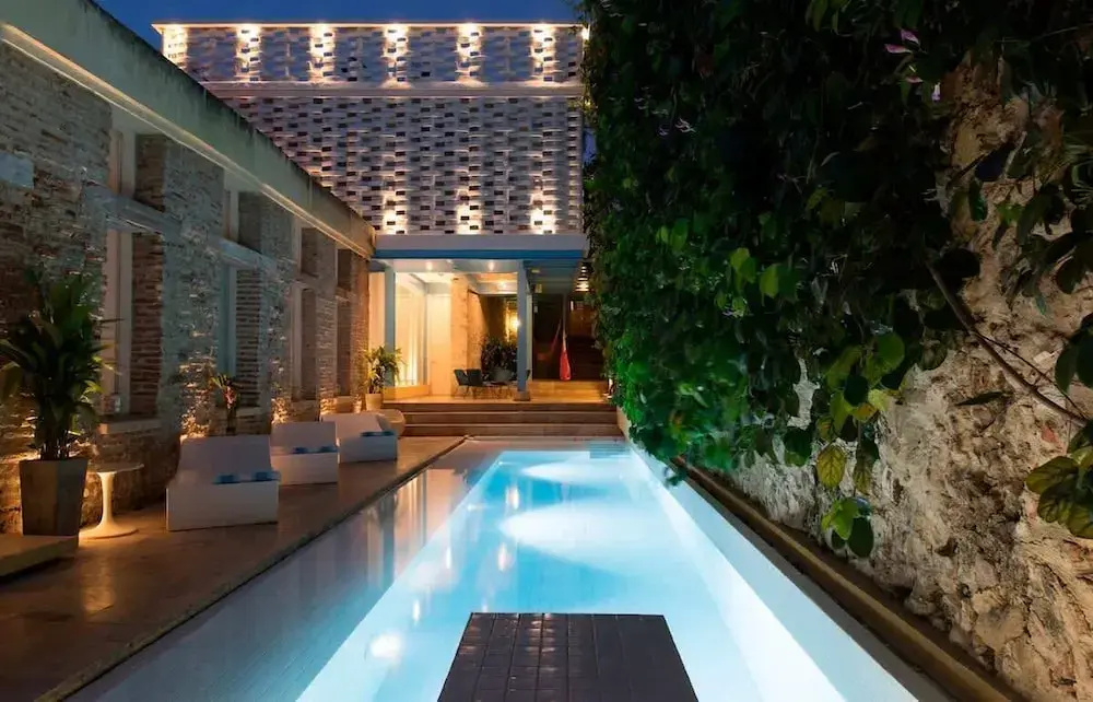 NOK Luxury Colonial Villa 6BR With Pool, Staff & Breakfast at Getsemani